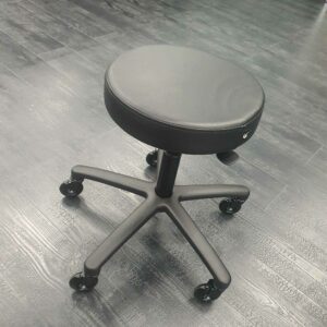 <b>LT TATTOO EQUIPMENT</b> - CHAISE STOOL